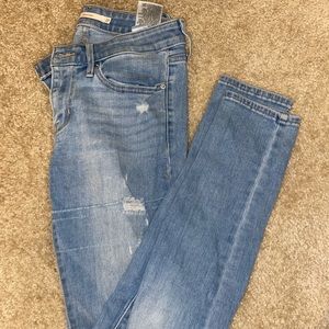 711 Skinny Levi Jeans Size 27